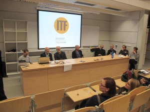 Prezentace ITF na sympoziu [* images/pozvanky/2011/ustinl11/007usti11.jpg .(007usti11